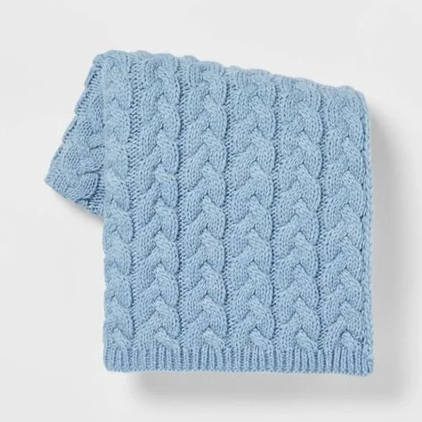 Chunky cable throw blue.jpeg