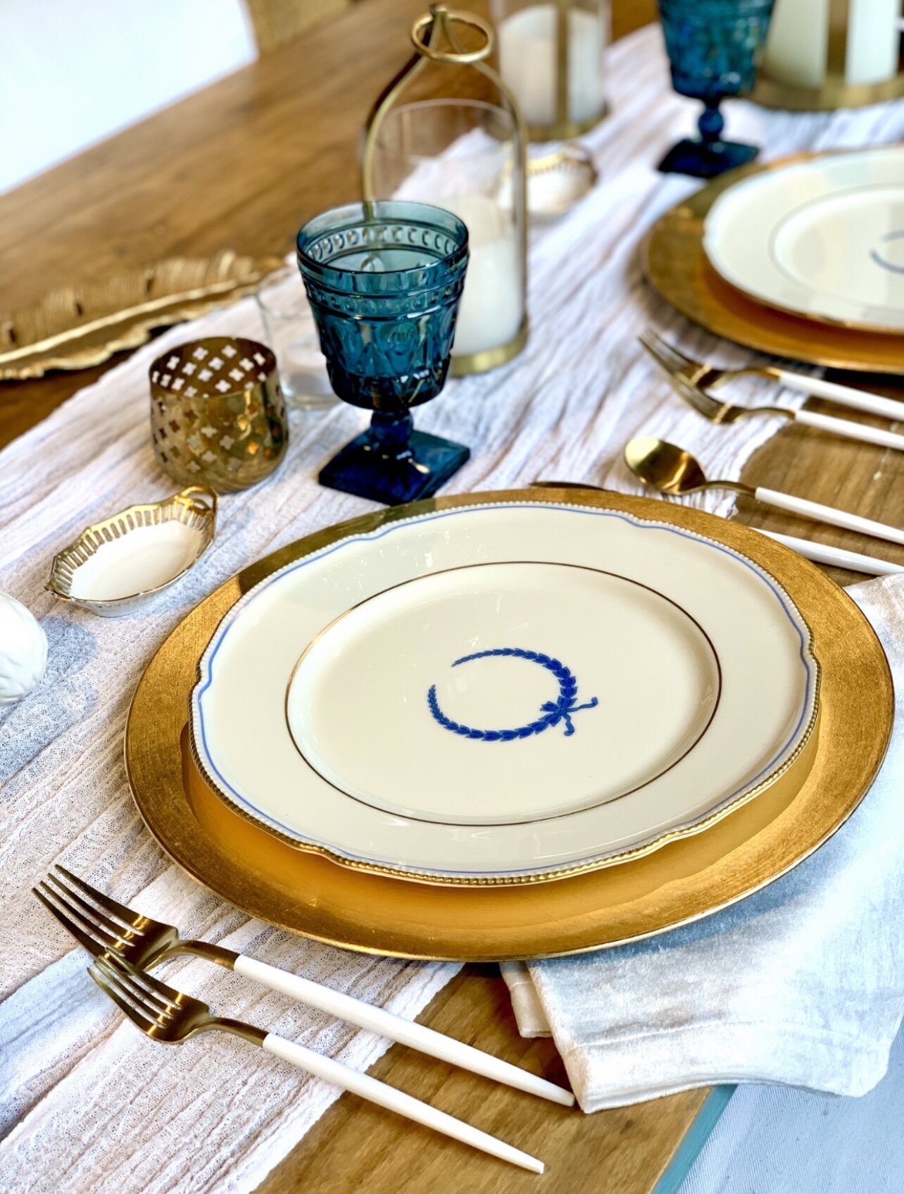 F2DFC042-457D-4865-9044-A19DBE72DB83