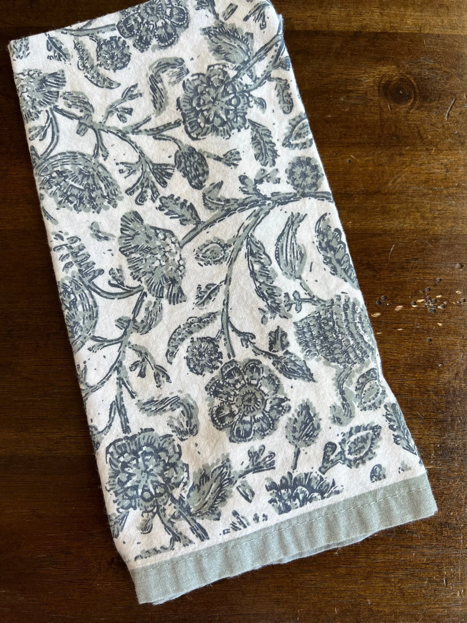 97F90792-5E2A-4363-9314-9777CF639BD3