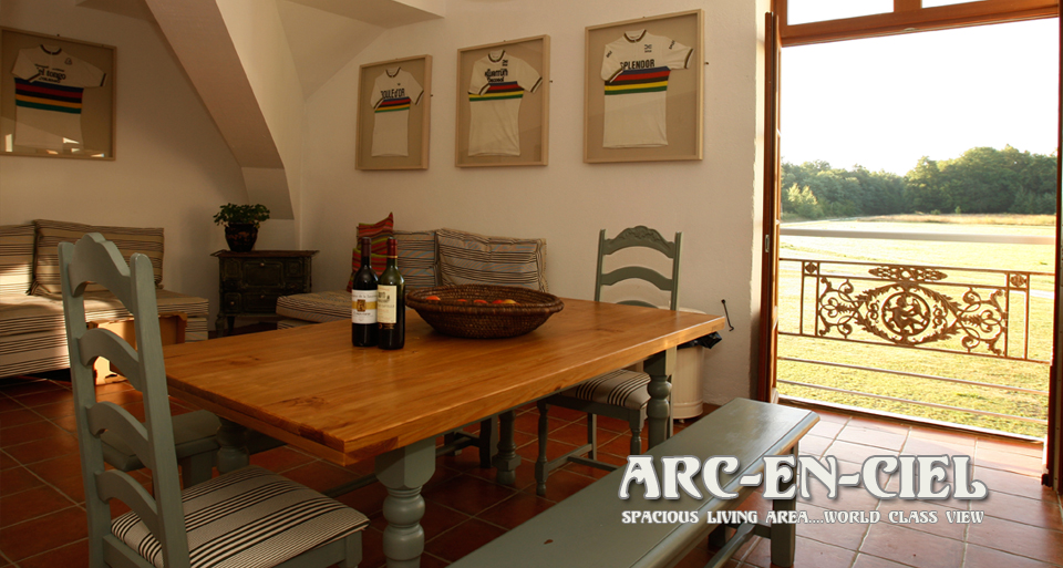 Les Stables Apartments