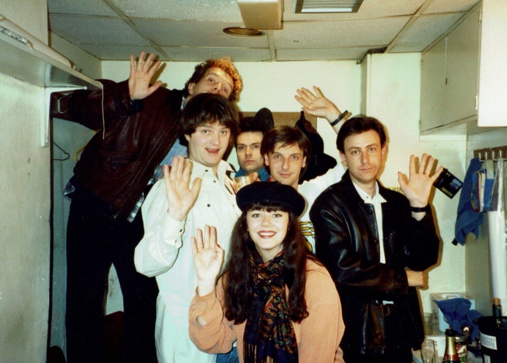 Jim Sweeney, Paul Merton, Neil Mullarkey, Richard Vranch, Josie Lawrence, Lee Simpson.