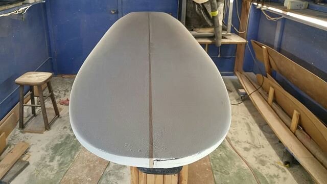 Foam for breakfast - day four. Two hours a day that's all I got right now. But you seeing what I'm seeing? #surfboardshaper #madeinmilwaukee #blackownedbusiness