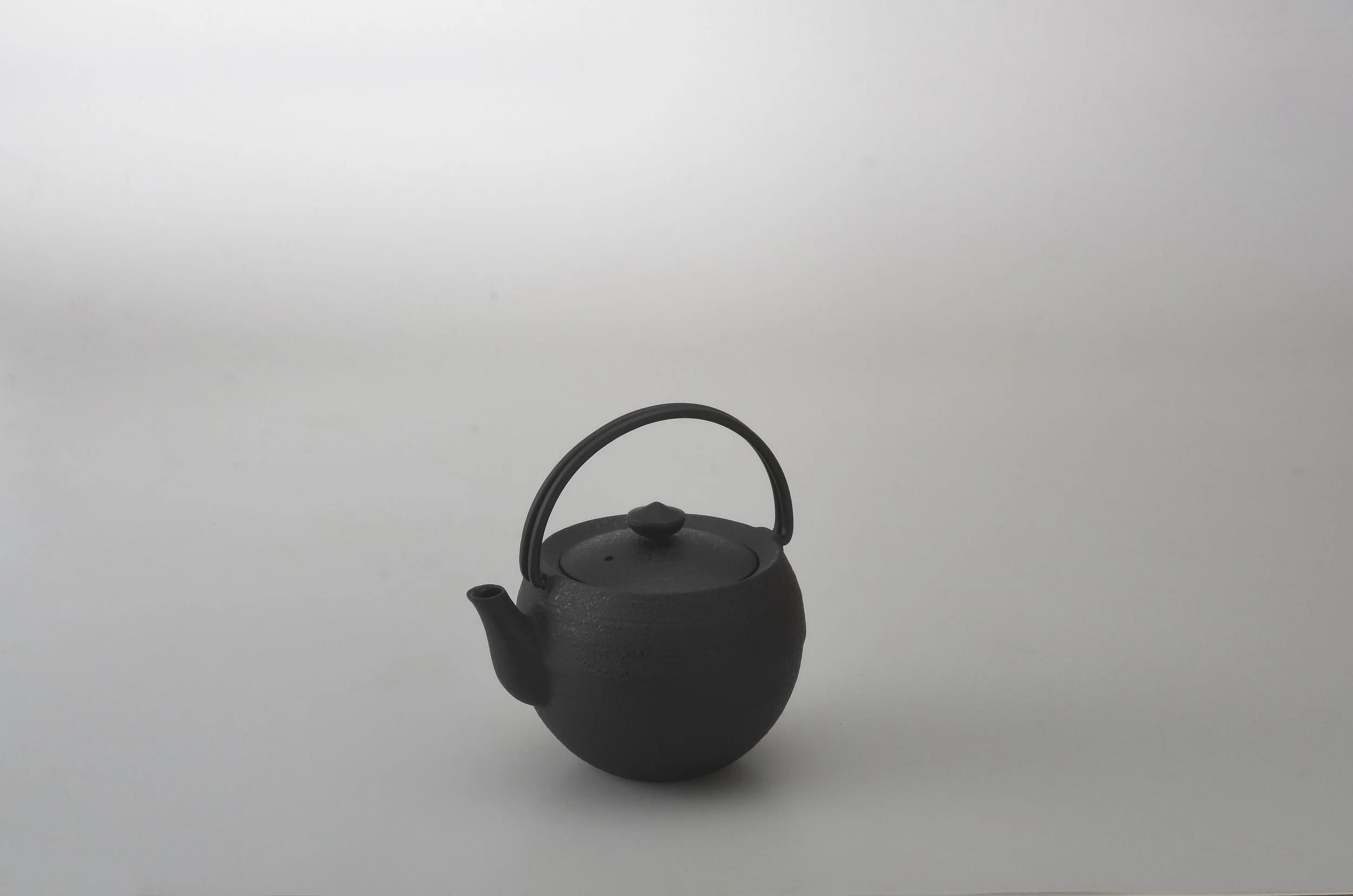Cast Iron Tea Pot MARU-TAMA S