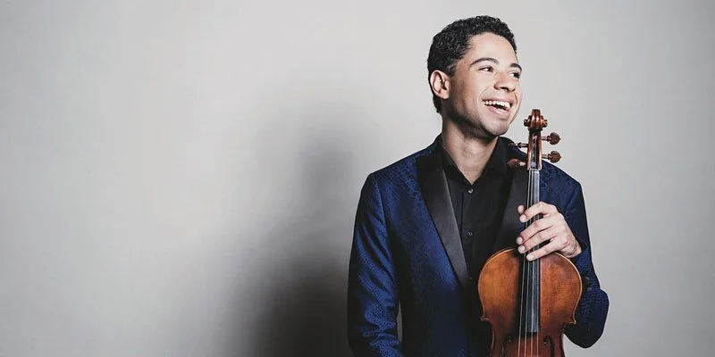 Violist Jordan Bak