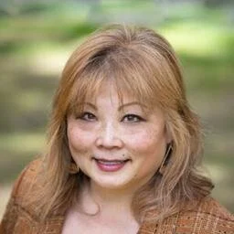 Leslie Wu Foley