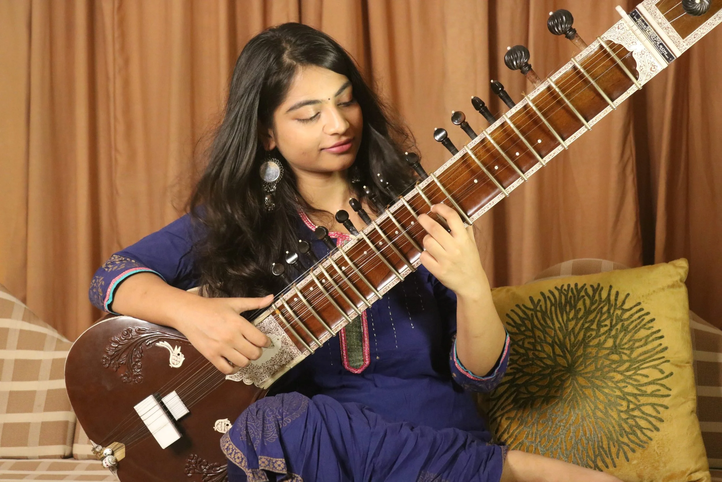 Review: Sitarist Megha Rawoot at Shift