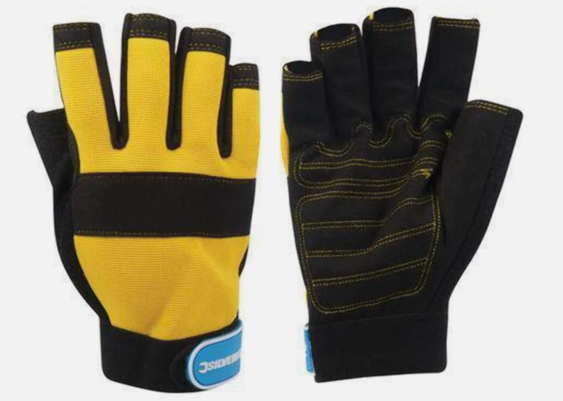 fingerless gloves.png