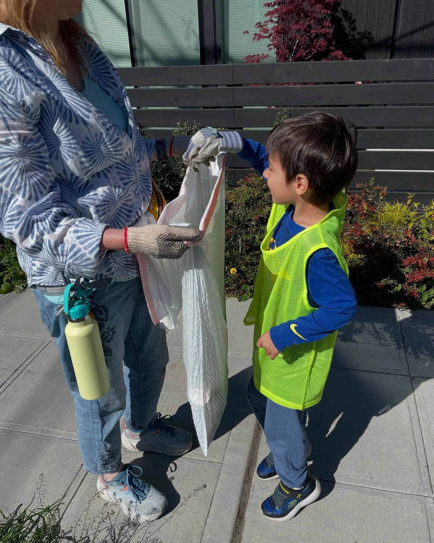 Matheia School is part of the Adopt-a-Street program. Every year we clean up our neighborhood! #earthday #matheiaschool #adoptastreet #neighborhood #cleanup