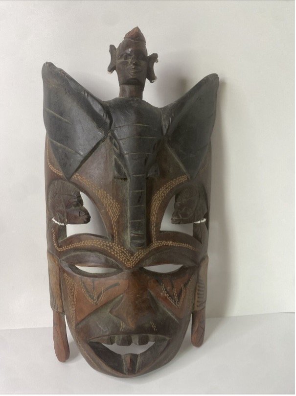 1900 tribal african mask.jpg