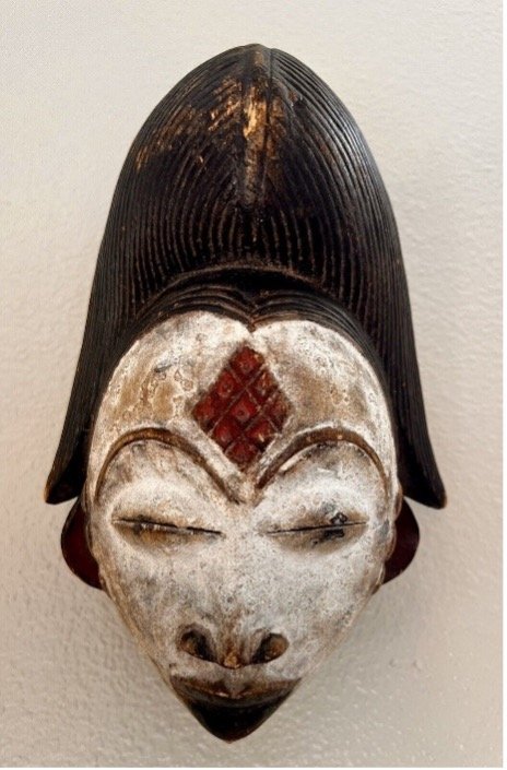 Kenyan carved wood maskjpg.jpg