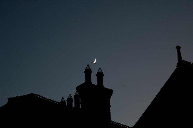 Filler Crescent Moon Chimney.jpg