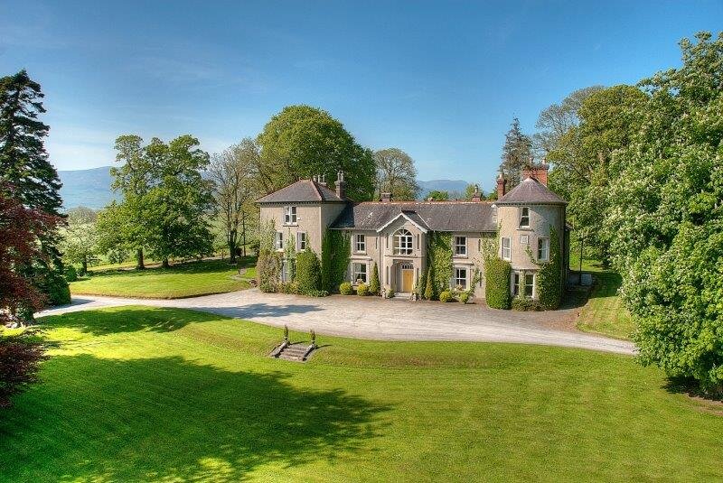 Bansha Castle HDR 1.jpg