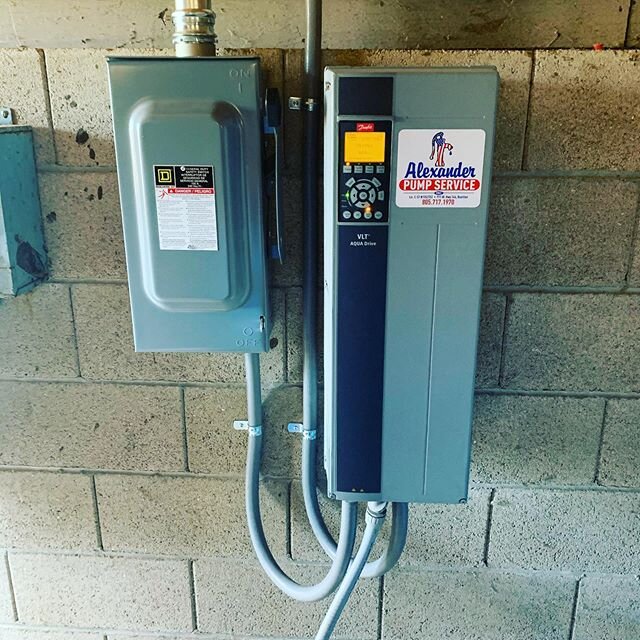 VFD installed for a client changing out all their old equipment to run new equipment off a backup generator.
#danfossdrives #wellpump