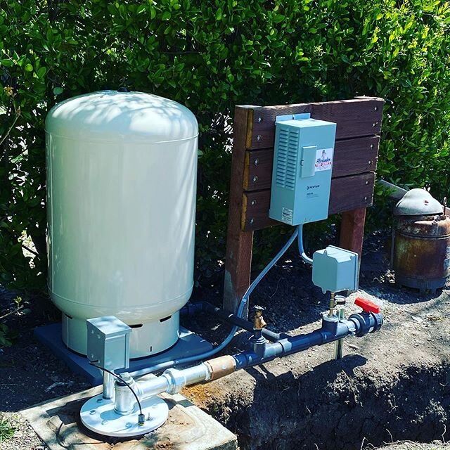 This install turned out very nice and is going to supply irrigation water for a residential house and save them on district water. #pentairwater #challengertank