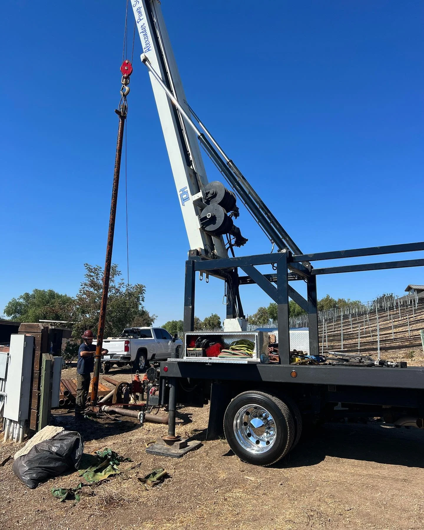 Pulling an irrigation well for a local ranch and vineyard. Pipe finally blew a hole in it so it&rsquo;s time for a video log of well and all new equipment. #tdhmfg #grundfospumps #franklinmotors #syv