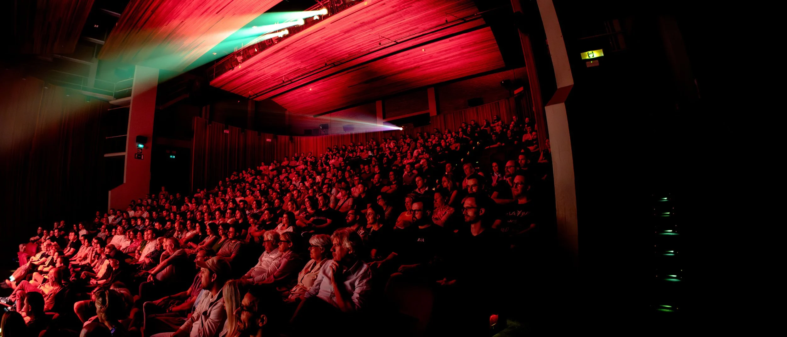 ONTHAAL- &amp; ADMINISTRATIEF MEDEWERKER (M/V/X)