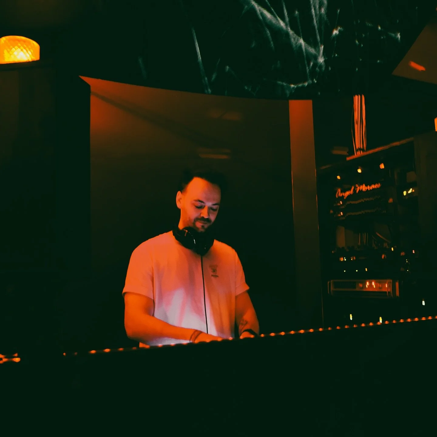 📷. @yas.najib 
Had a blast at Motion 3 at @the.sanctuary.mtl Montreal! Thanks for having me come spin @nastynick9000 / @madmultimedia. Till next time 💪. Nice to &hellip;. Come out of retirement 😅

#DJ #mau5trap #producer