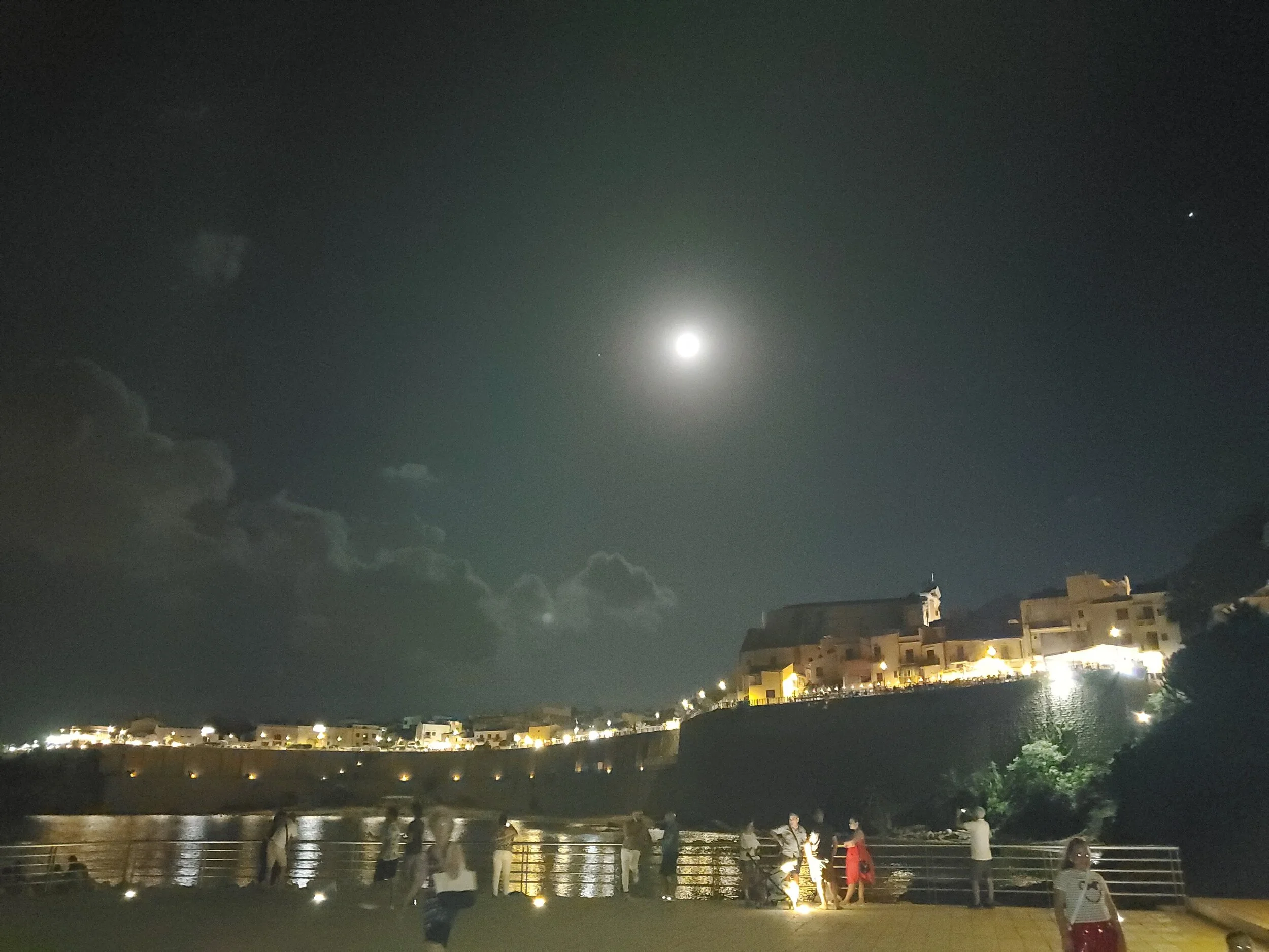 View of Luxury Celebrity Real Estate and Home Sales - Robb Report