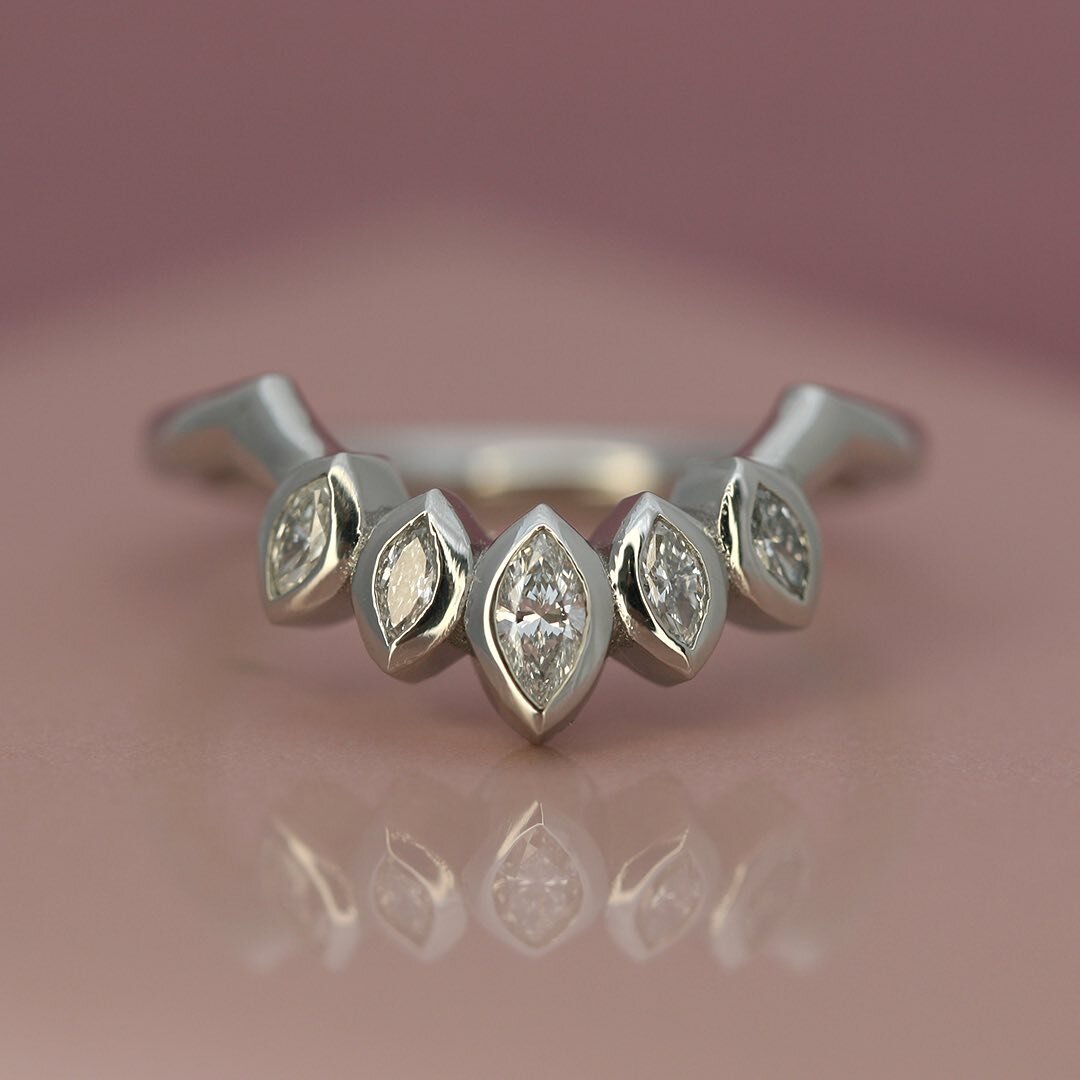 Kayleigh&rsquo;s platinum eternity ring ✨

Swipe to see: modelling Kayleigh&rsquo;s engagement and wedding rings to get the perfect fit 👌, creating a resin model to try on before -&gt; casting in platinum and -&gt; setting the lab diamond marquise a