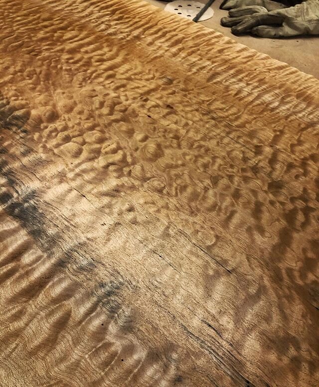 Hope everyone is at home staying safe! We currently have been sourcing new wood for more projects and clients alike! Hopefully some more that looks like this quilted maple!
&bull;
&bull;
&bull;
&bull;
&bull;

#wood #woodgrain #reclaimedwood #salvaged