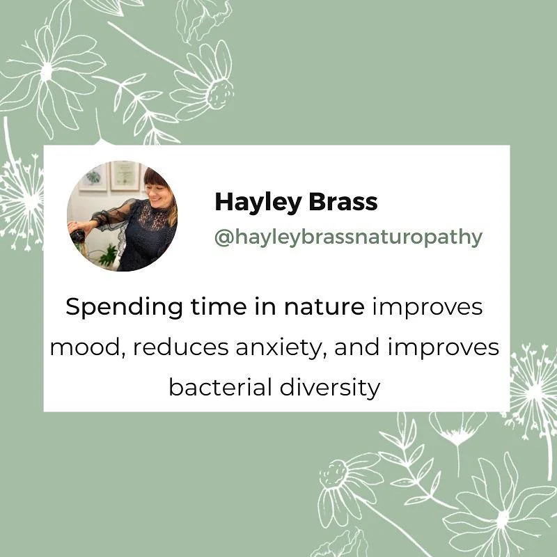 Did you know that 𝐟𝐨𝐫𝐞𝐬𝐭 𝐛𝐚𝐭𝐡𝐢𝐧𝐠, 𝐨𝐫 𝐬𝐩𝐞𝐧𝐝𝐢𝐧𝐠 𝐭𝐢𝐦𝐞 𝐢𝐧 𝐧𝐚𝐭𝐮𝐫𝐞, improves mood, reduces anxiety and improves your bacterial diversity?⁣ 🦠
⁣
While we&rsquo;ve always known that spending time in nature is good for us, t