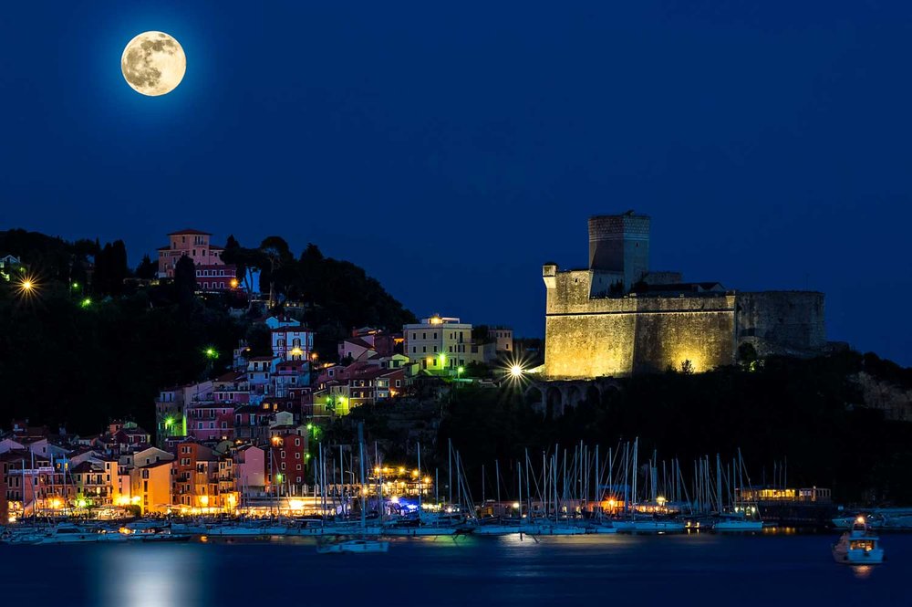 PROJECTED  -  Open: Highly Commended  - Mario Mirabile,  Lerici Rising