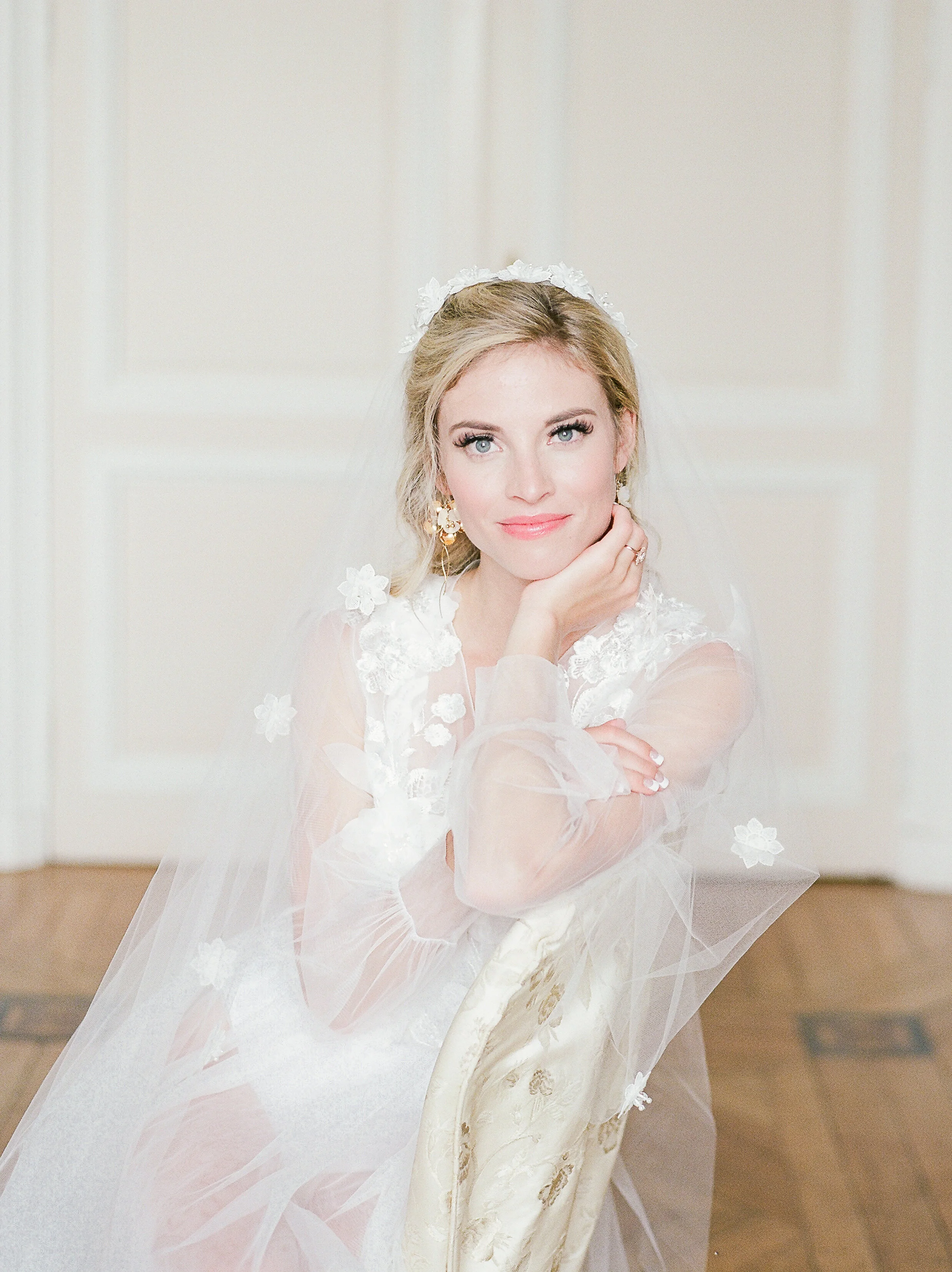 ParisPhotographer_JuliePaisley_ChateauWedding_A&K-8.jpg