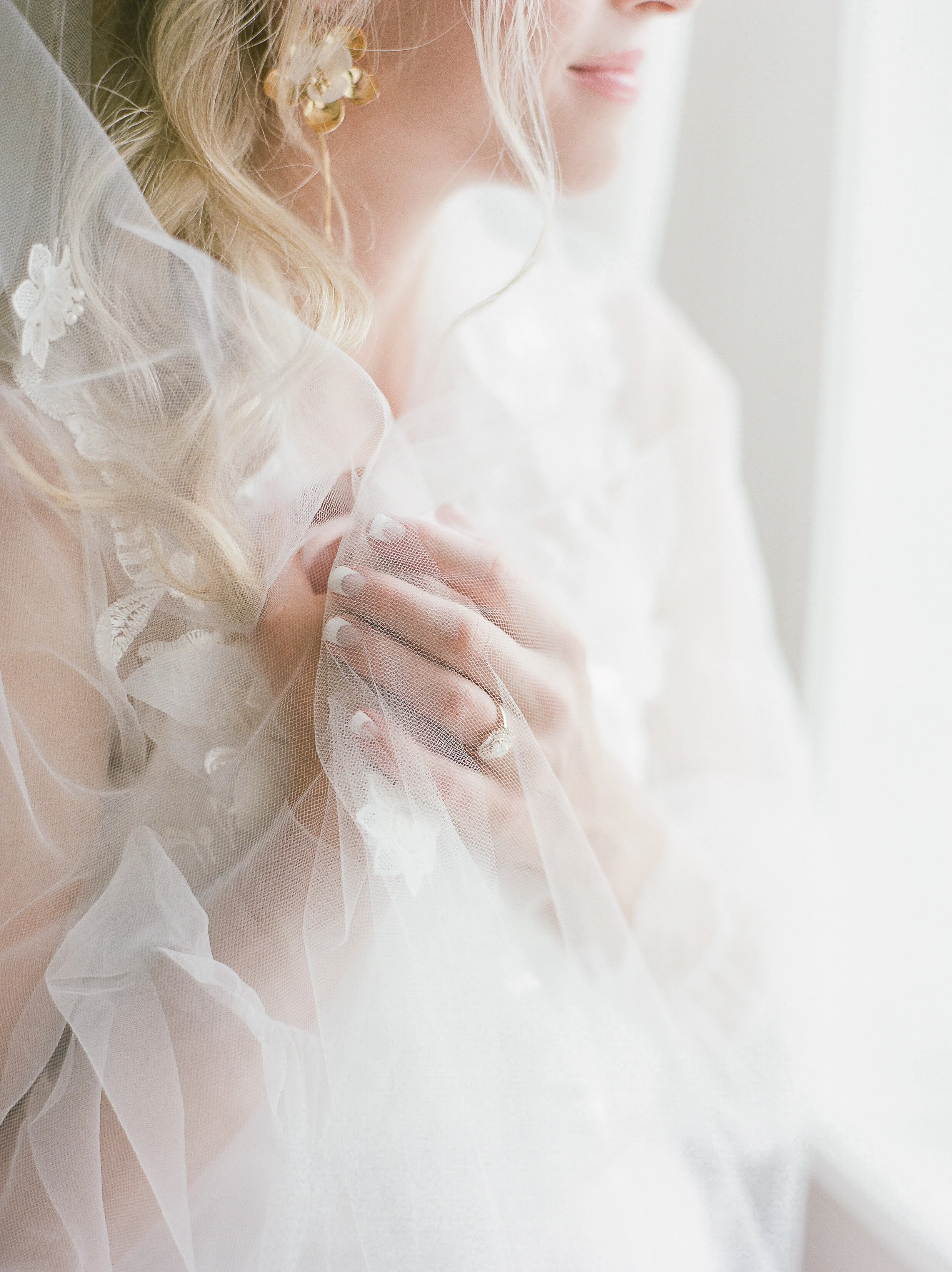 ParisPhotographer_JuliePaisley_ChateauWedding_A&K-181.jpg