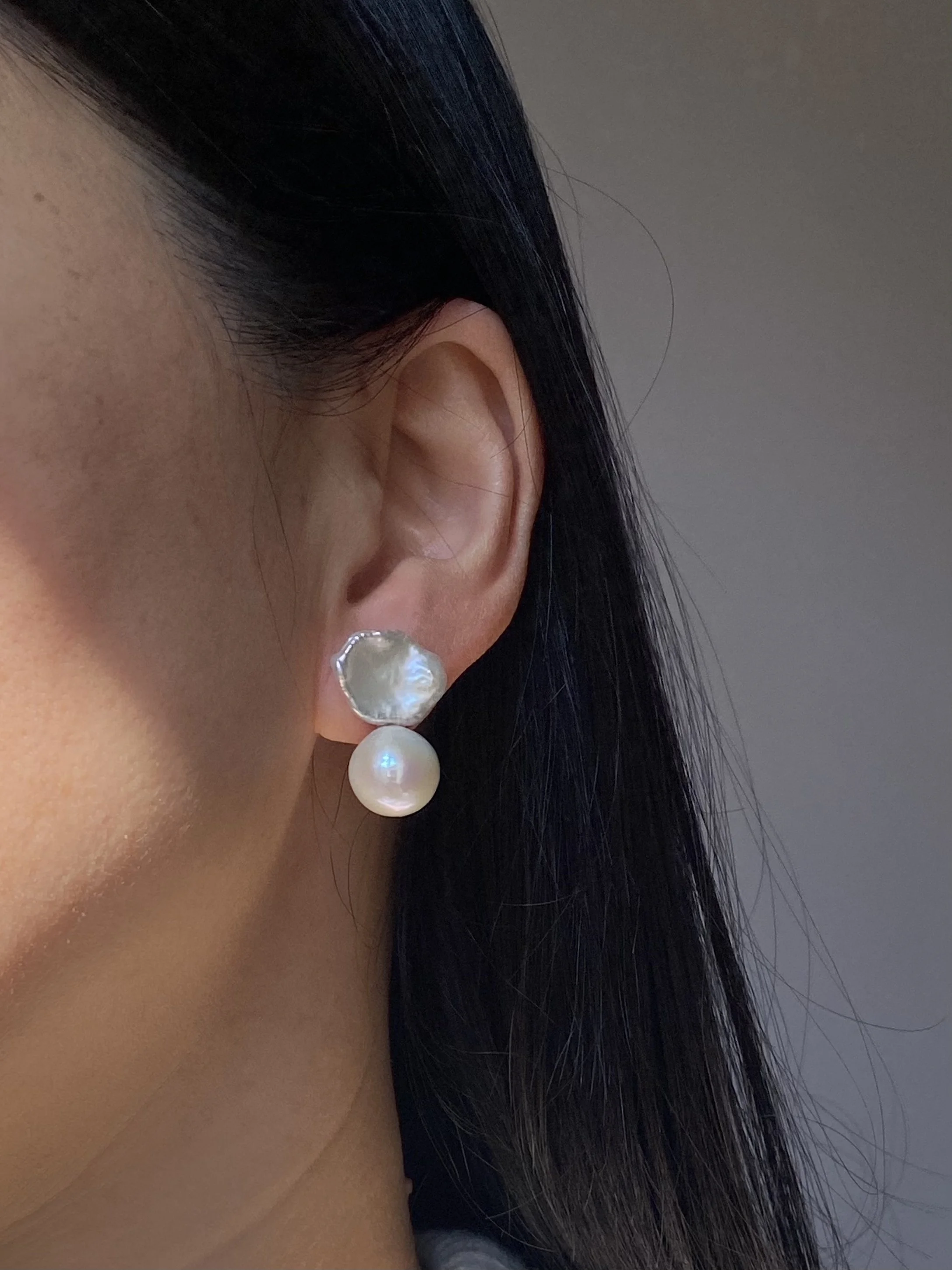 GRACIA STUD EARRINGS