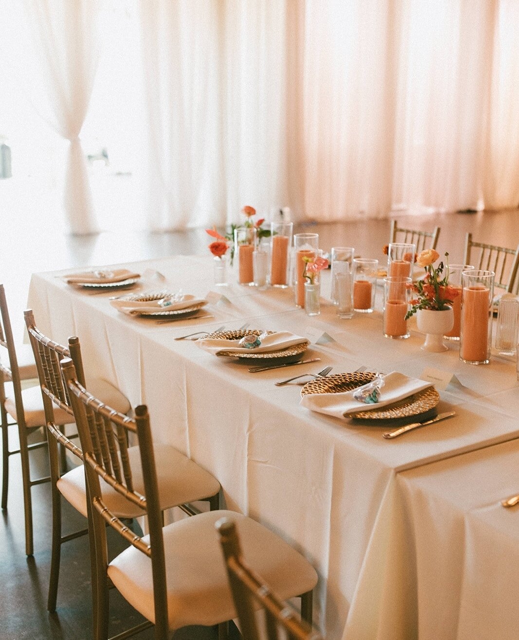 ✨On-site quality assurance ensures a glamorous setup on your special day✨⁠
⁠
Discover the possibilities of your event at our venue when you schedule a tour with one of our Expert Event Managers today.✨⁠
⁠
Photographer | @brookeconferphoto