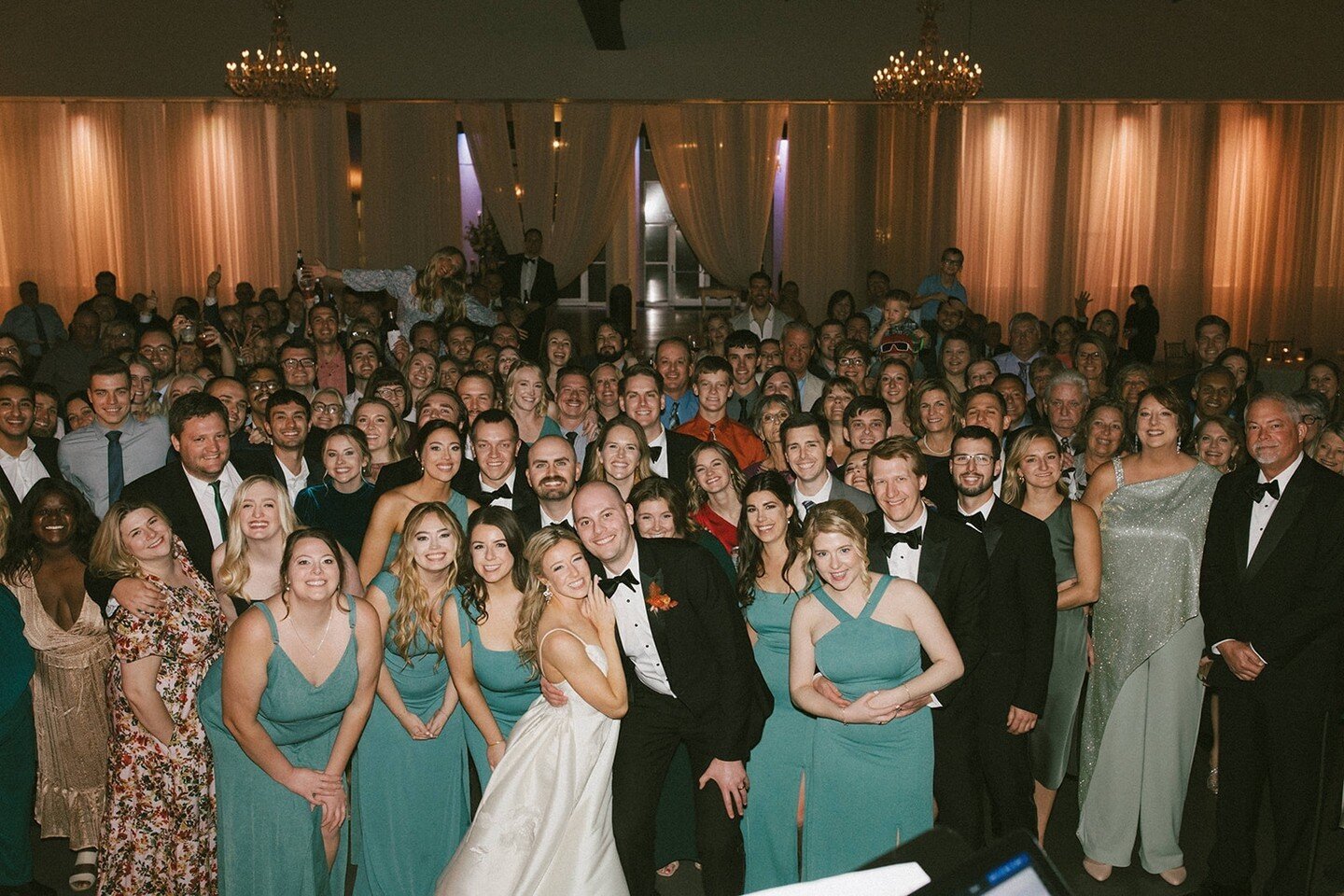 ✨Say cheese with up to 1,000 guests, only at the Omaha Design Center✨⁠
⁠
Discover the possibilities of your event at our venue when you schedule a tour with one of our Expert Event Managers today.✨⁠
⁠
Photographer | @brookeconferphoto