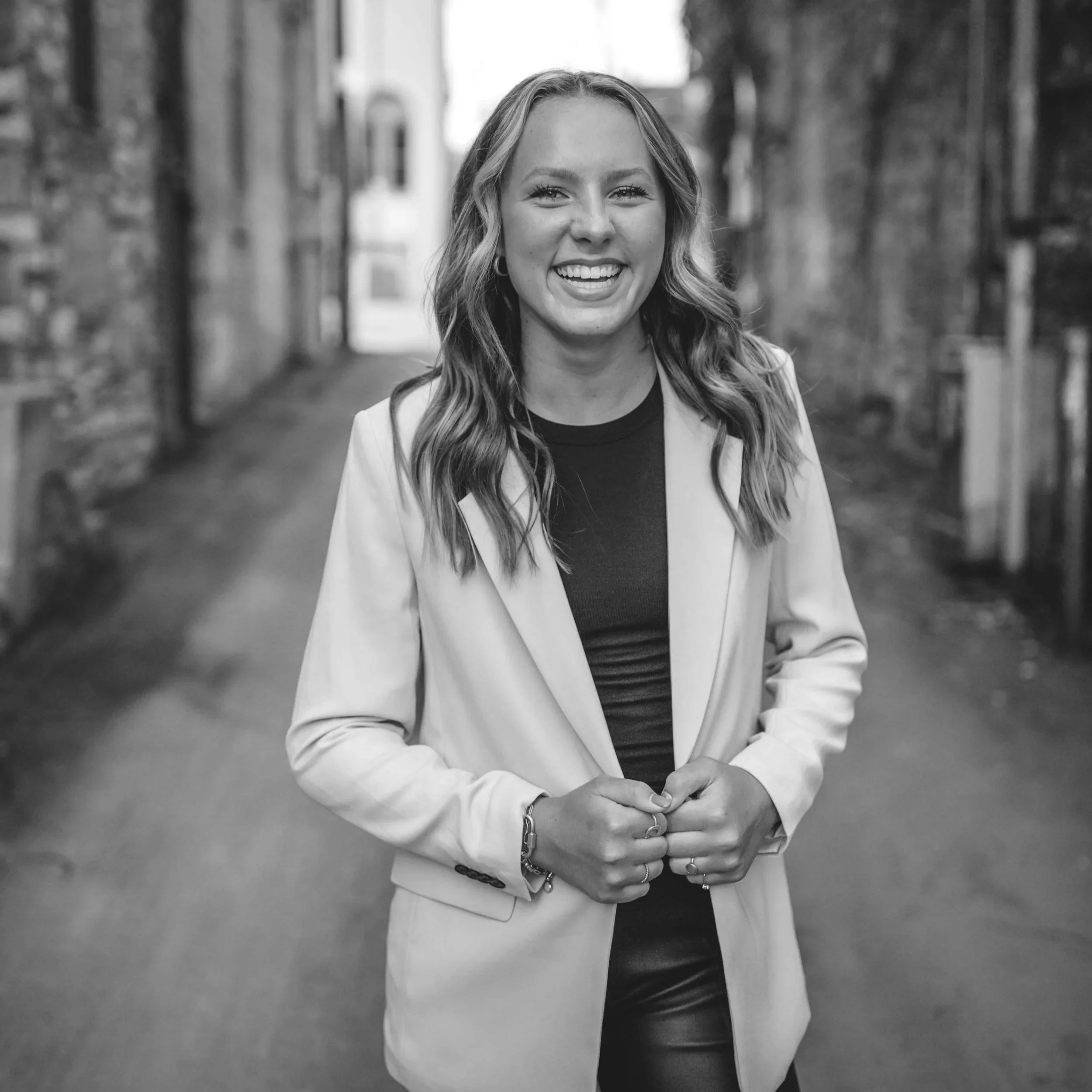 Grace Schroller, Social Media