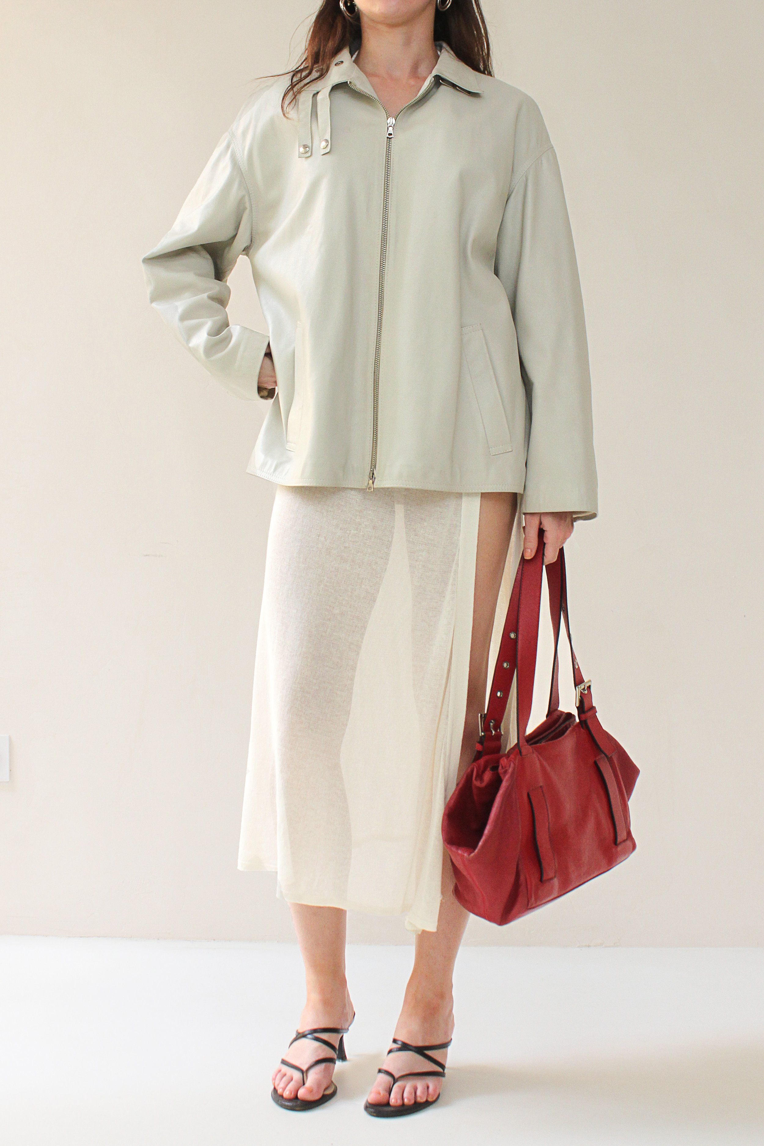 greyleather1.jpg