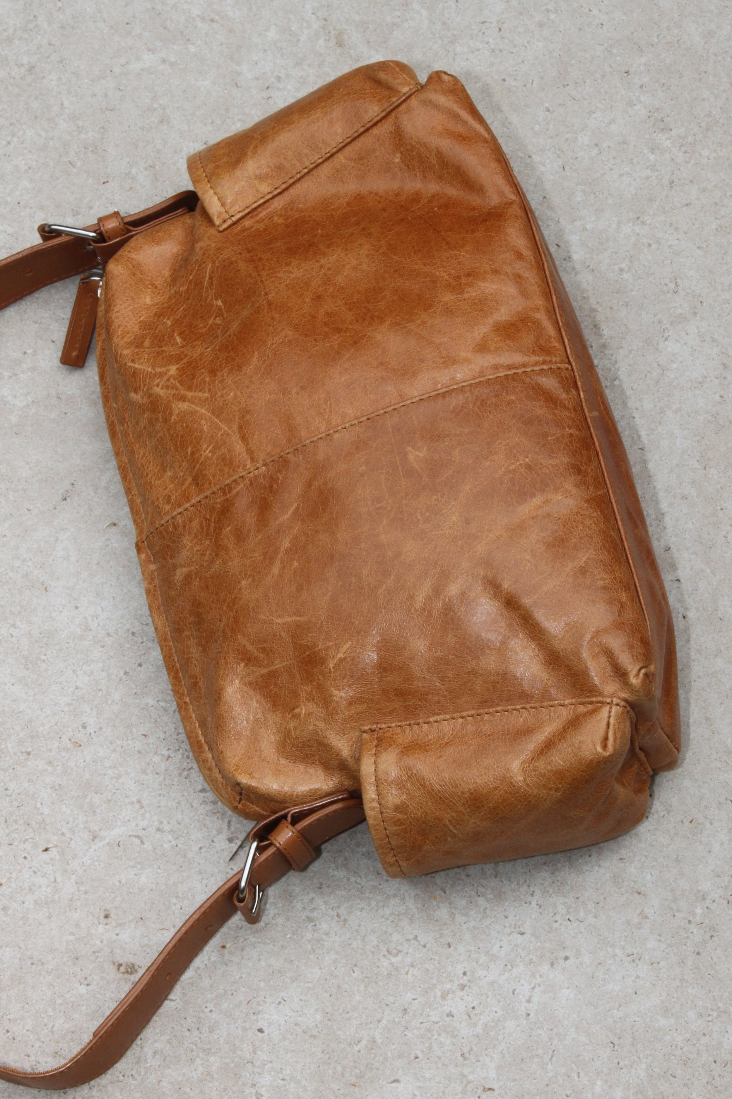 camelbag2.jpg