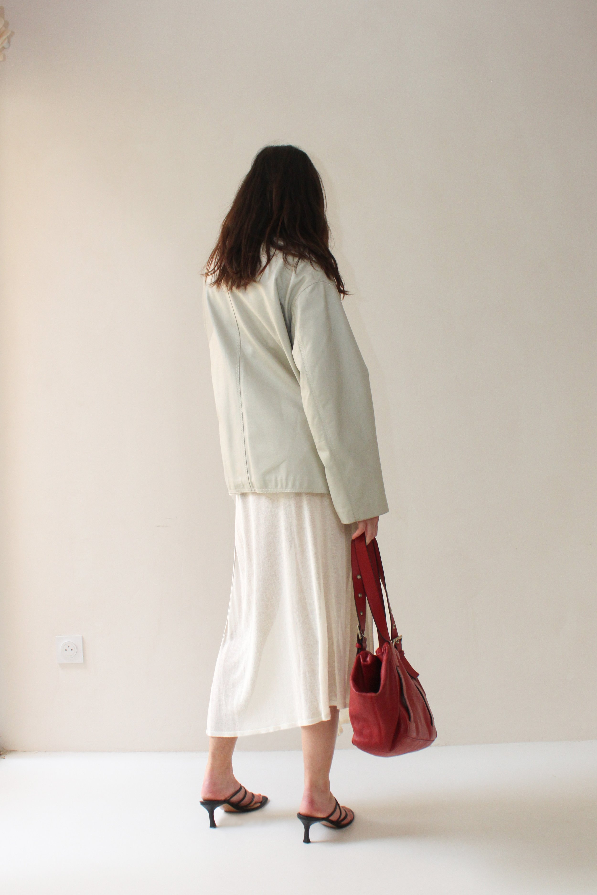 greyleather3.jpg