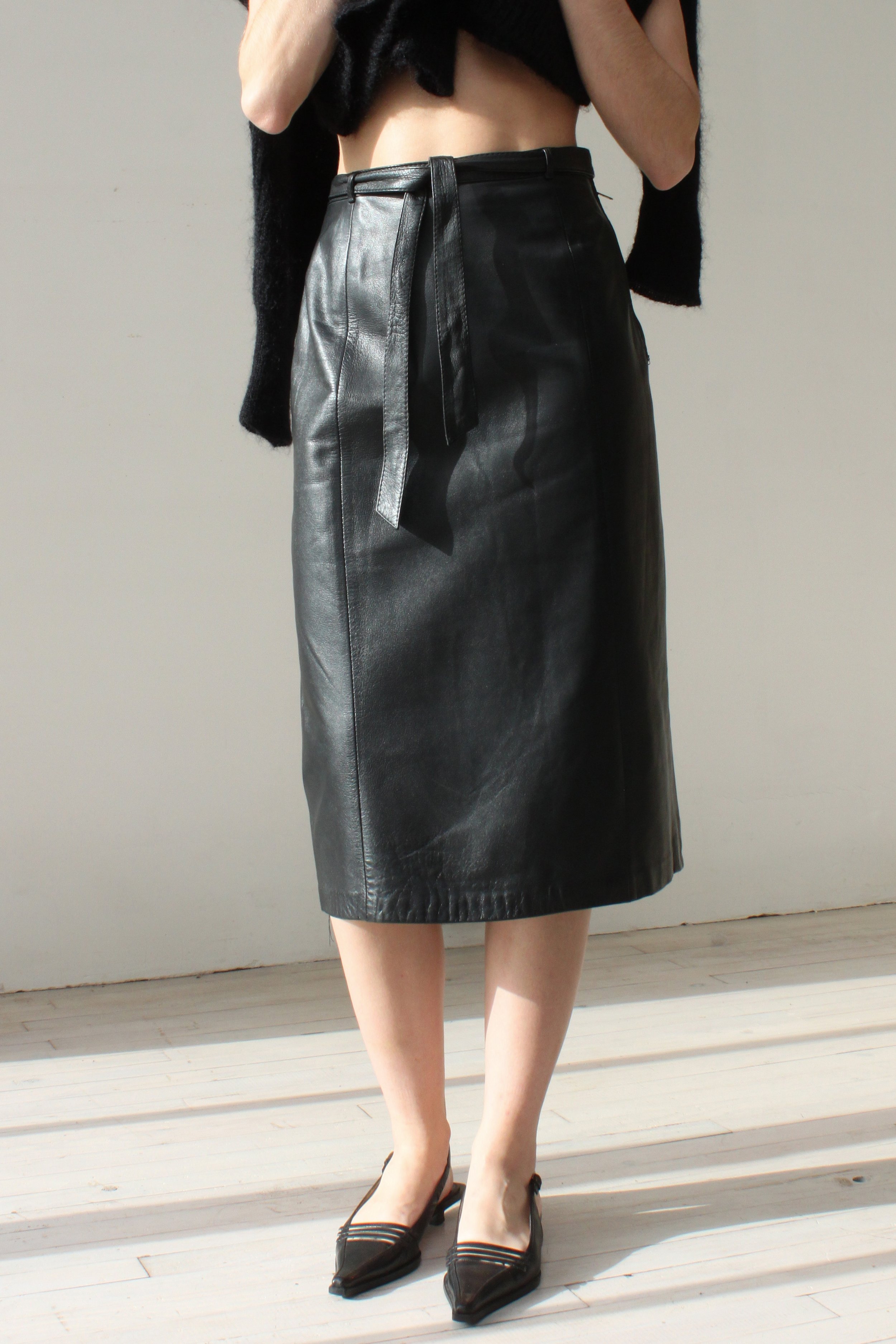 leatherskirt1.jpg