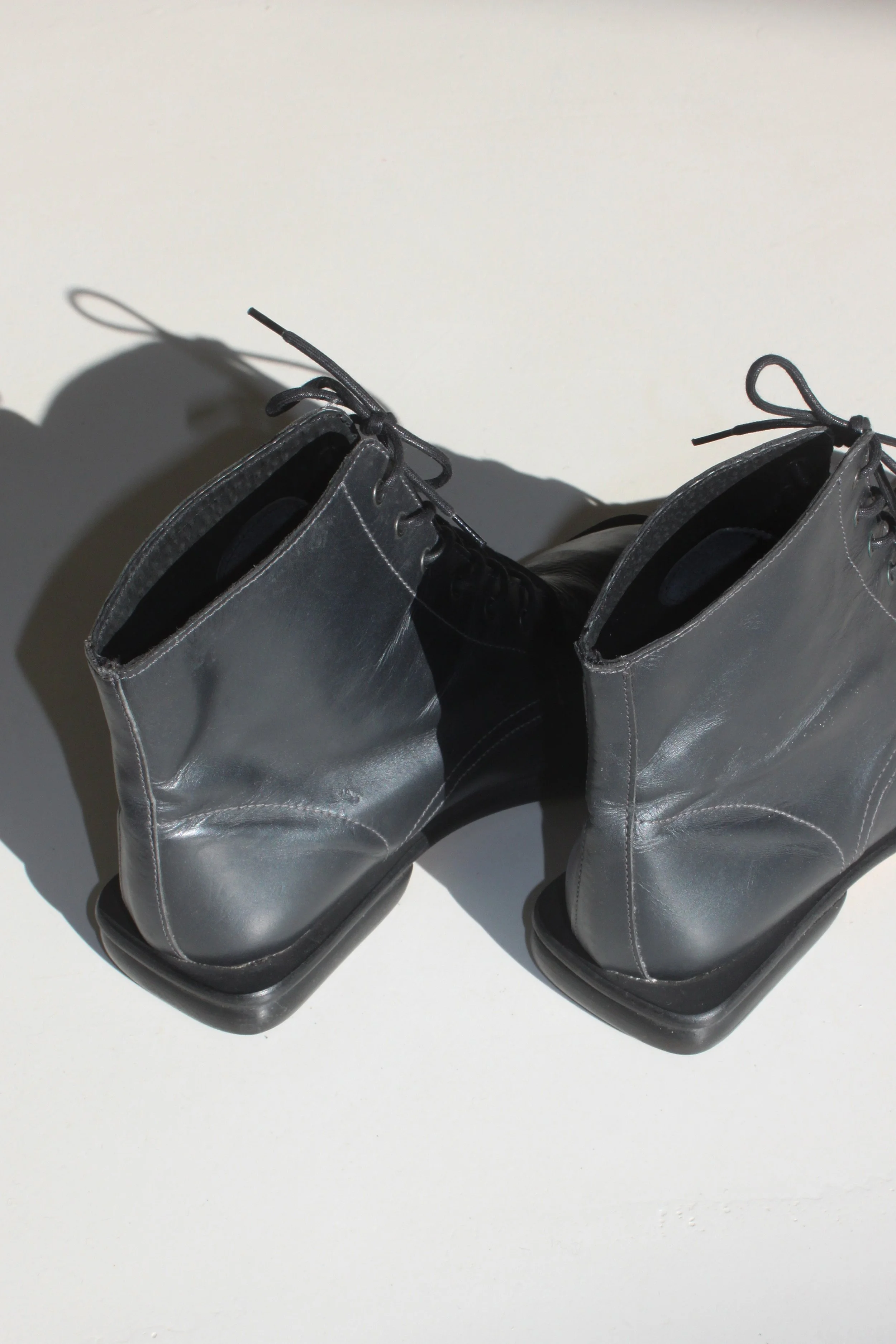 vintageboots3.jpg