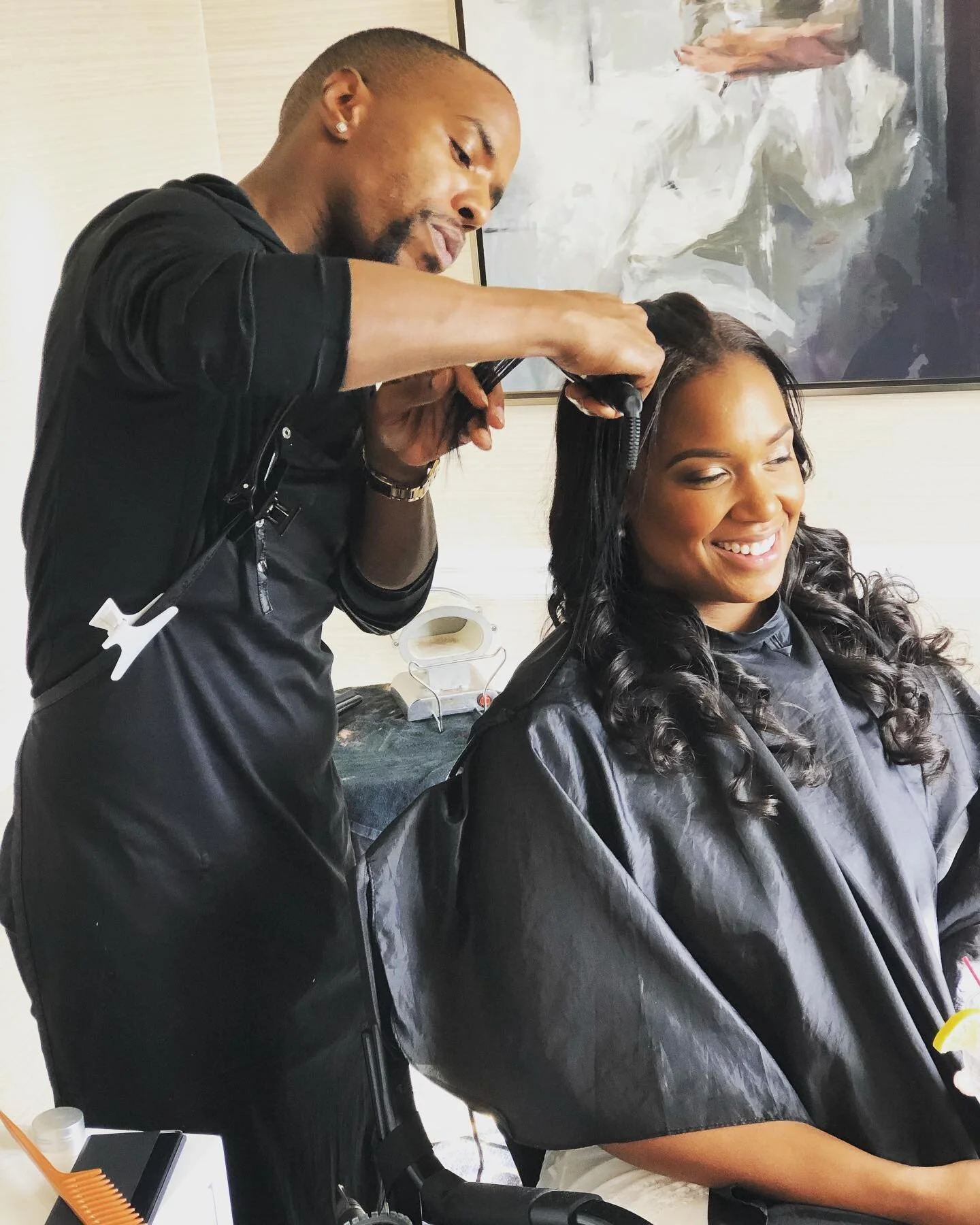 With Each I Do; I Become. .
.
.
.
.
#hairstylist #hairstylistmd #haircolor #weddinghair #dmvhairstylist #hairbyme #haircut #hairdresser #hair #hairstyles #hairoftheday #curlyhair #behindthechair #naturalhair #travelingstylist #hairstylistdc #hairgoal
