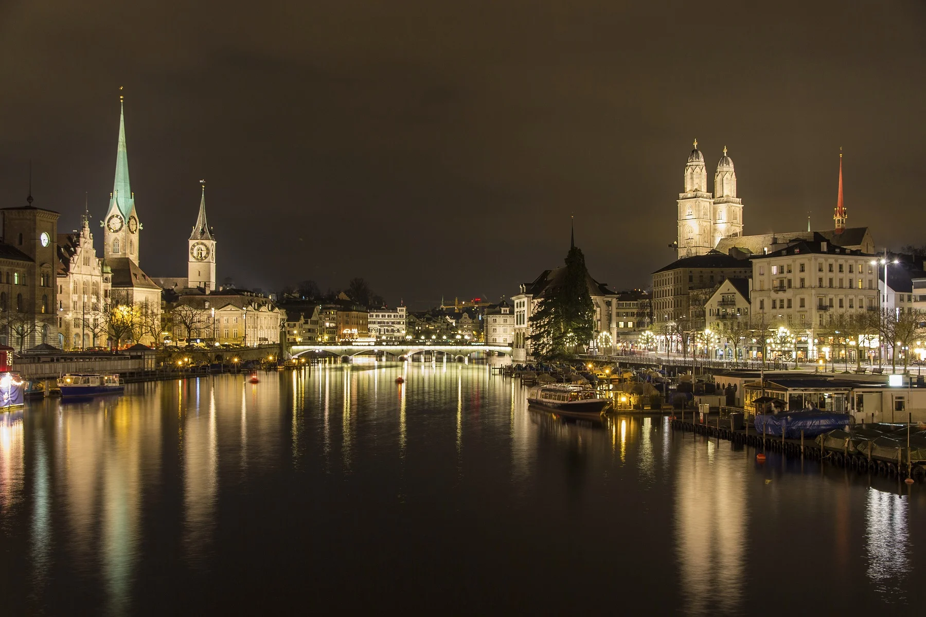 Zuerich-Altstadt.jpg