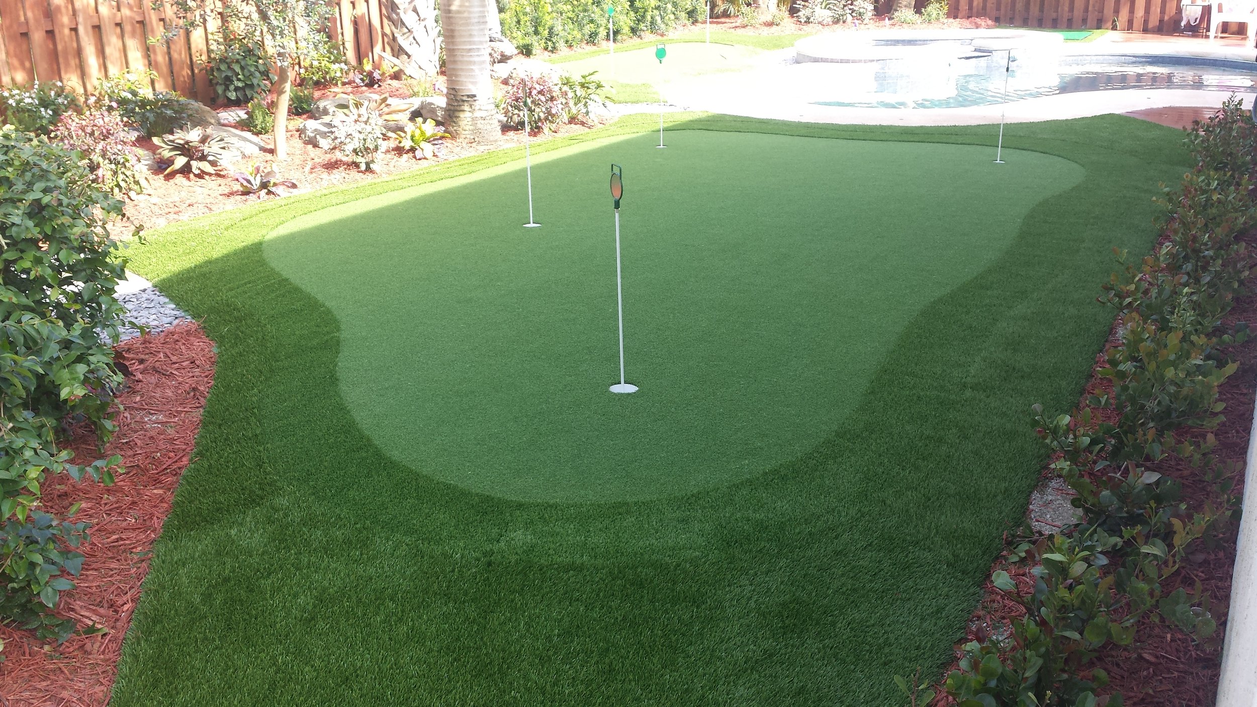 Golf Cup Cover - Artificial Grass, Putting Greens, Astro Turf & Ivy Plant  in West Palm Beach