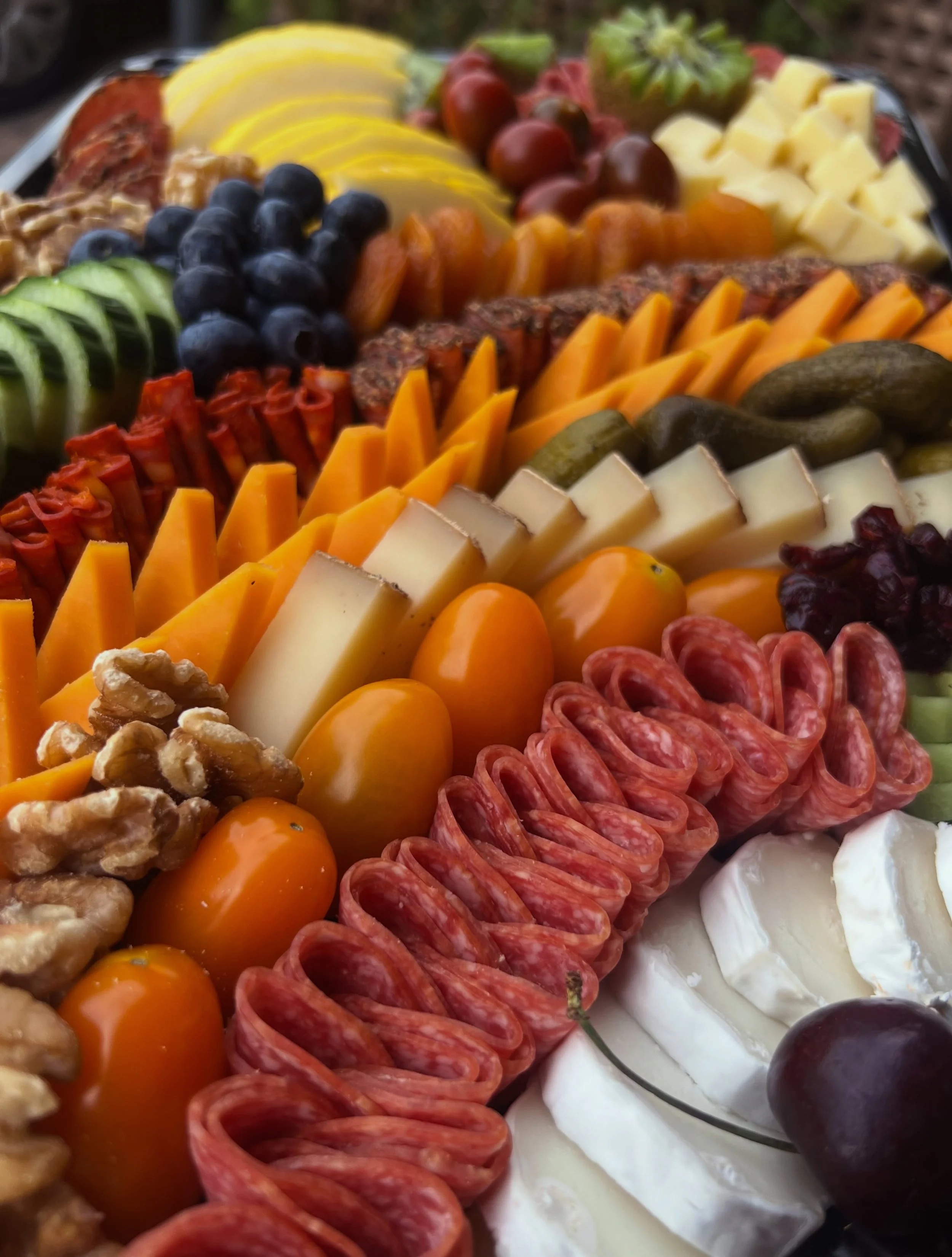 Summer grazes have been in full swing 🧀 about time we started to show you them 🫣

If you&rsquo;re in Bedforshire and want to impress your guests with a punch of colour and flavour, you need a grazing board! 

💃 Summer party
📆 Internal business me