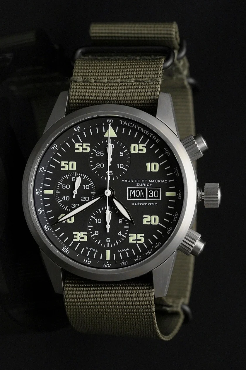 EVERY VINTAGE CHRONOGRAPH HAS THIS MOVEMENT