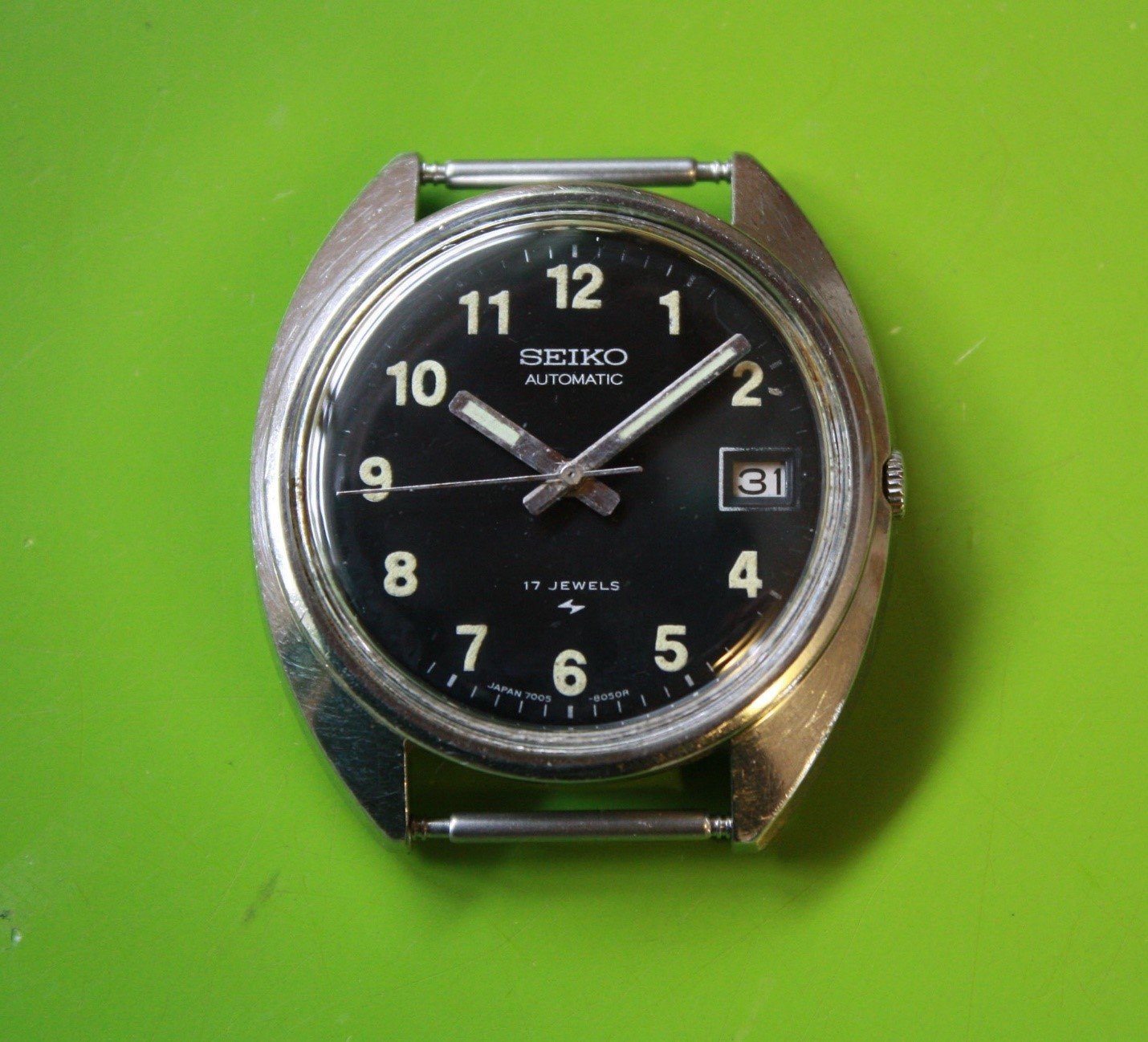 SEIKO WATCHES FROM THE VIETNAM WAR - Montres Publiques - The vintage watch  magazine