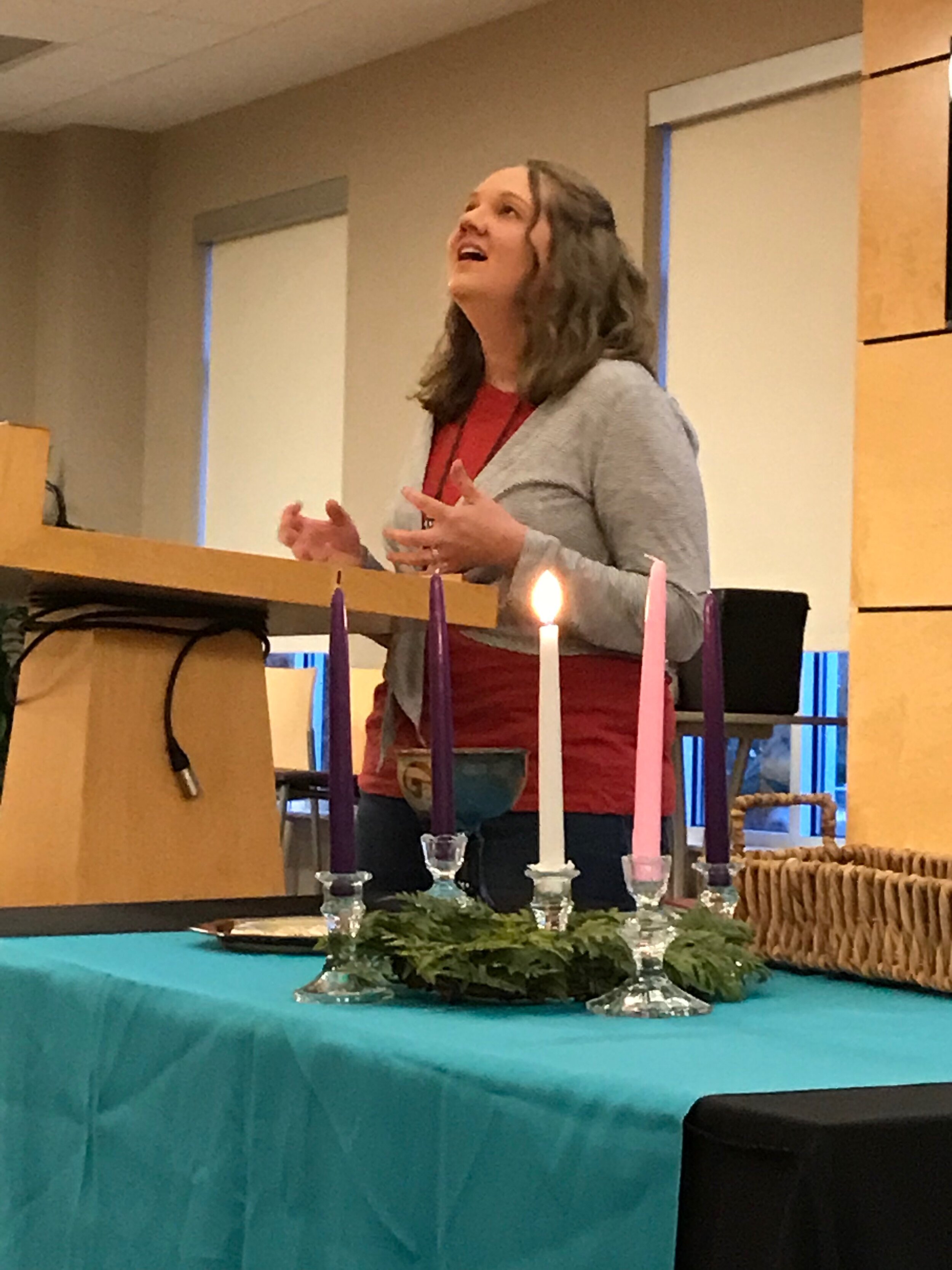  Kaitlin Shetler preaching during Advent 2017. 