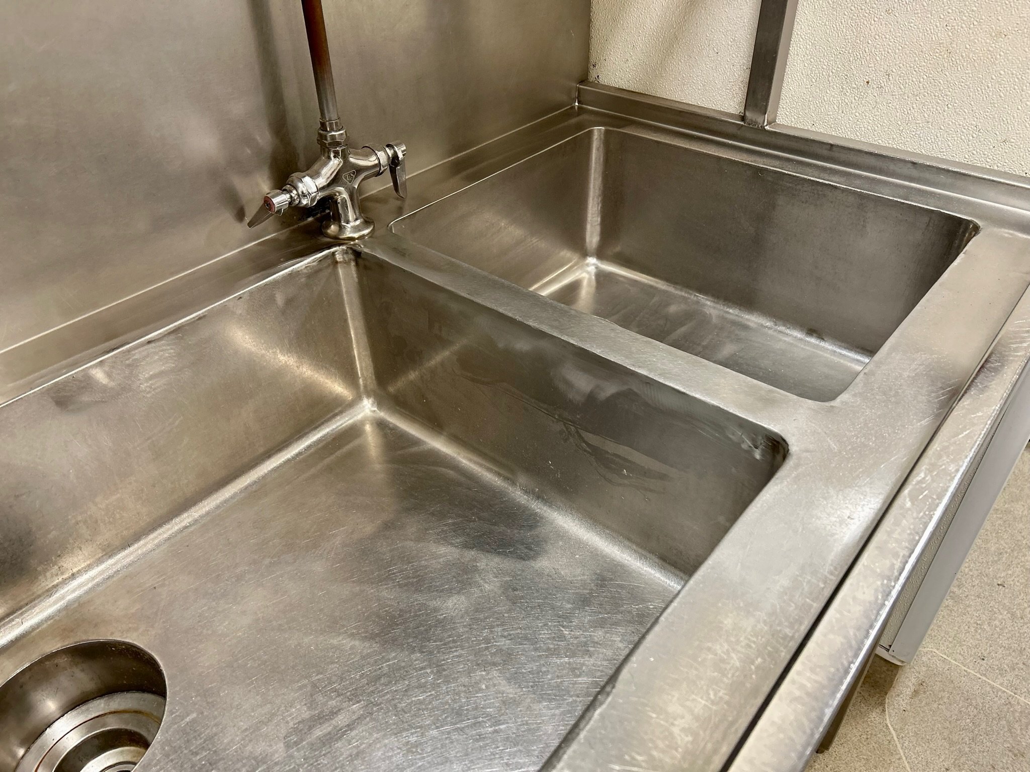 Stainless Steel Sink Repair in Mississauga: Effective Solution for a Bakery
