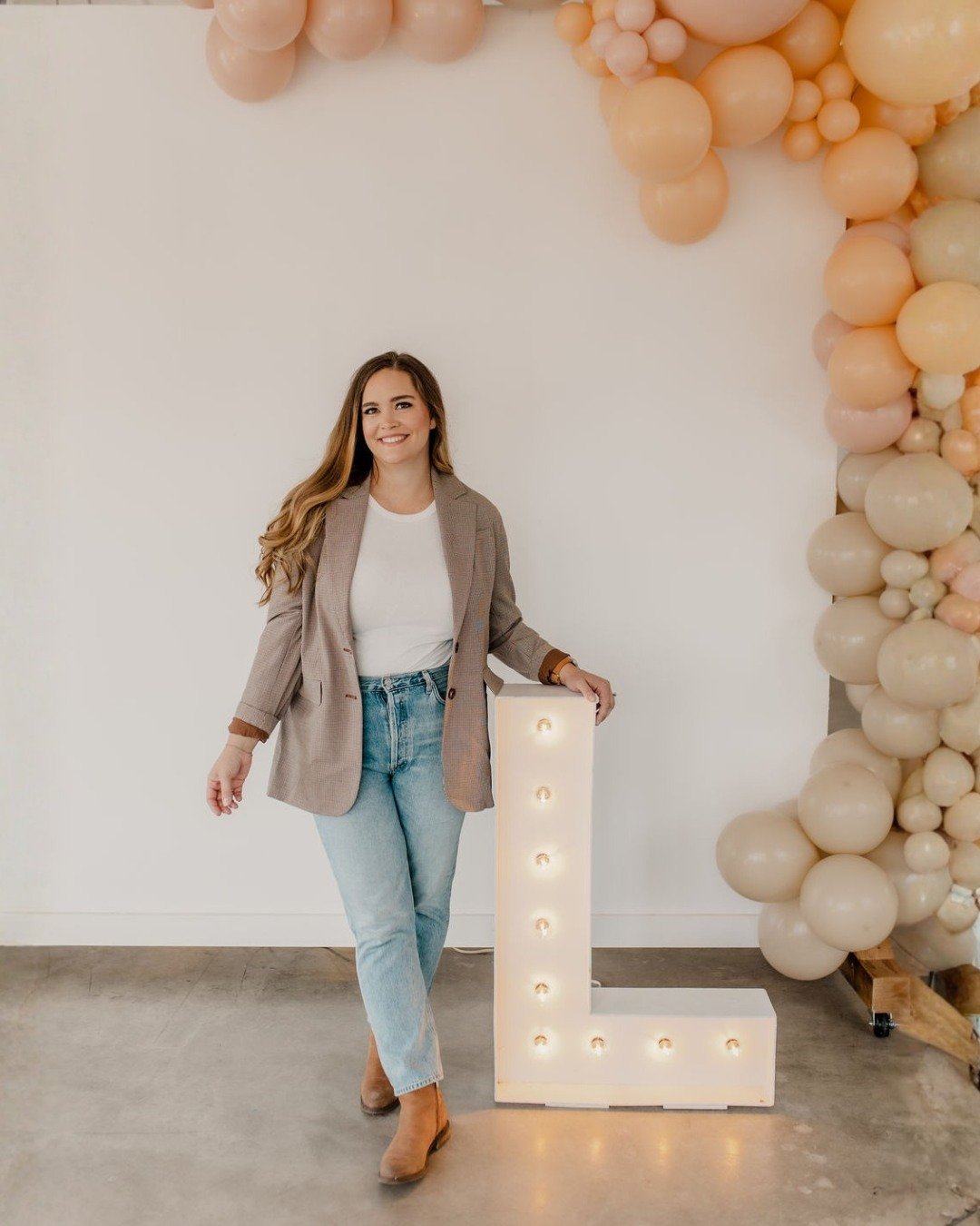 Behind every glowing event is Ellyn &mdash; the woman who brought Luminate KC to life.

Founded in 2019, her passion has turned Luminate KC into KC&rsquo;s go-to marquee light vendor ✨