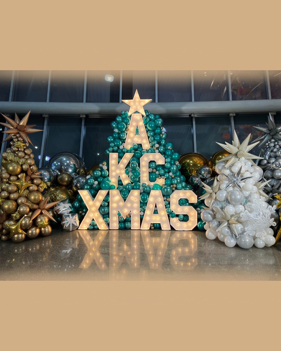 The holiday magic hits different in KC ✨🎄