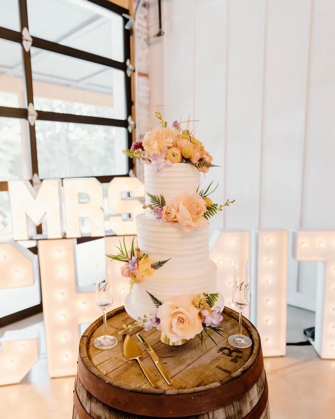 Planning a Fall 2026 wedding? Visit our website to secure your date! 

luminatekc.com

KC wedding vendor
Marquee Letters