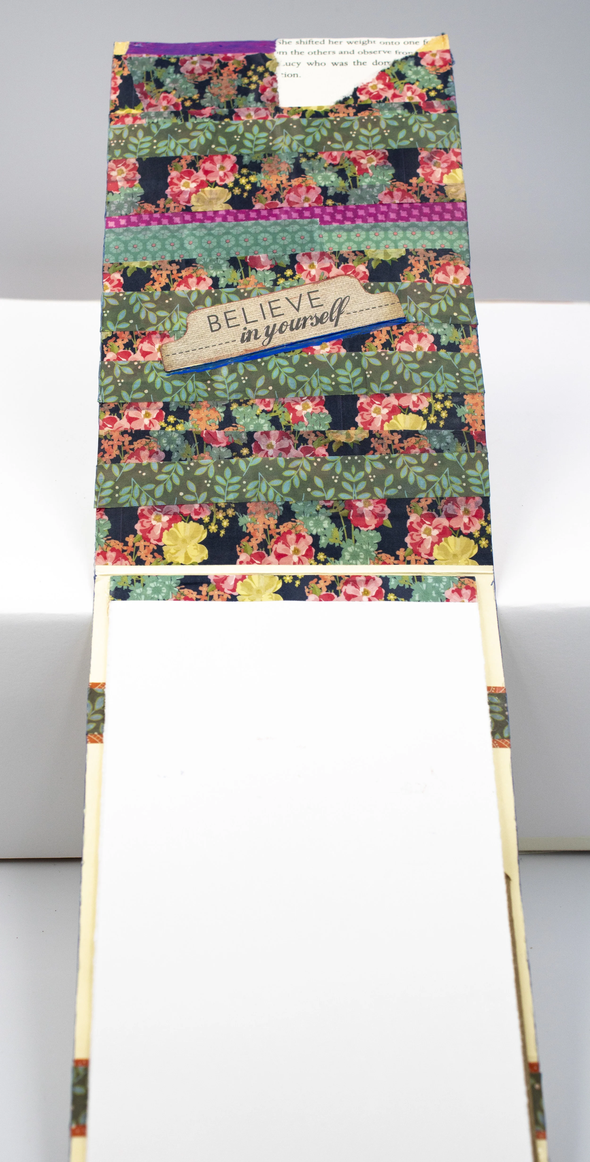 The Queen Notepad inside.jpg