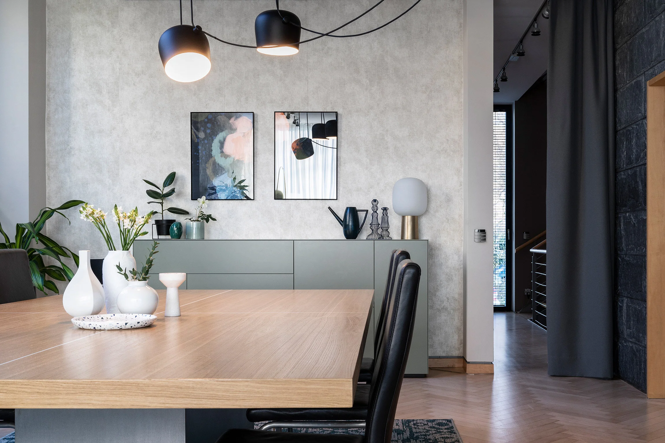 diningroom-back-wall.jpg